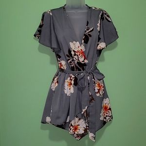 SHEIN Grey Floral Romper
